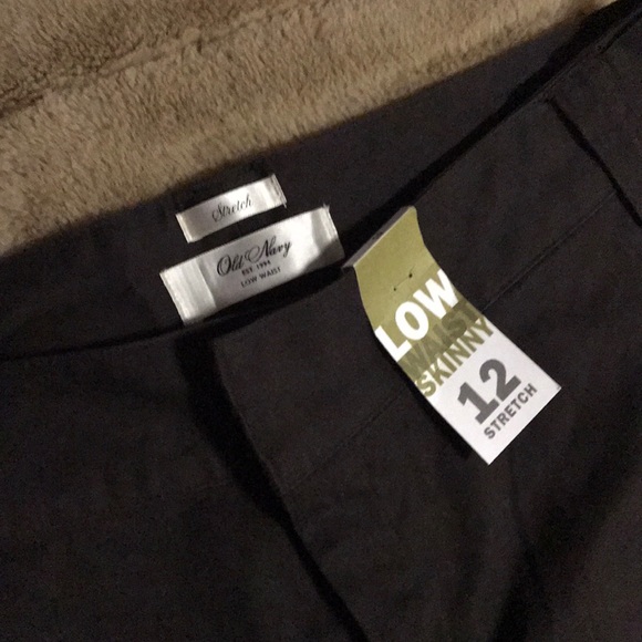 Old Navy Casual pants NWT - Picture 2 of 4